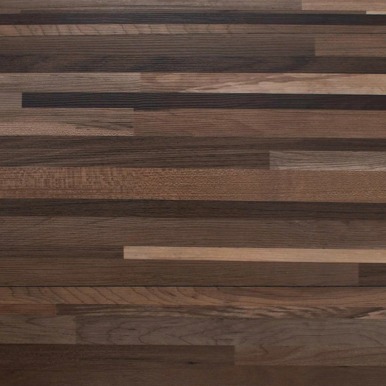 vidaXL Pavimenti 36 pz Strisce marroni 5,02 m² PVC, Pavimenti in laminato elegante a basso prezzo, soluzione per pavimenti interni leggera e autoadesiva