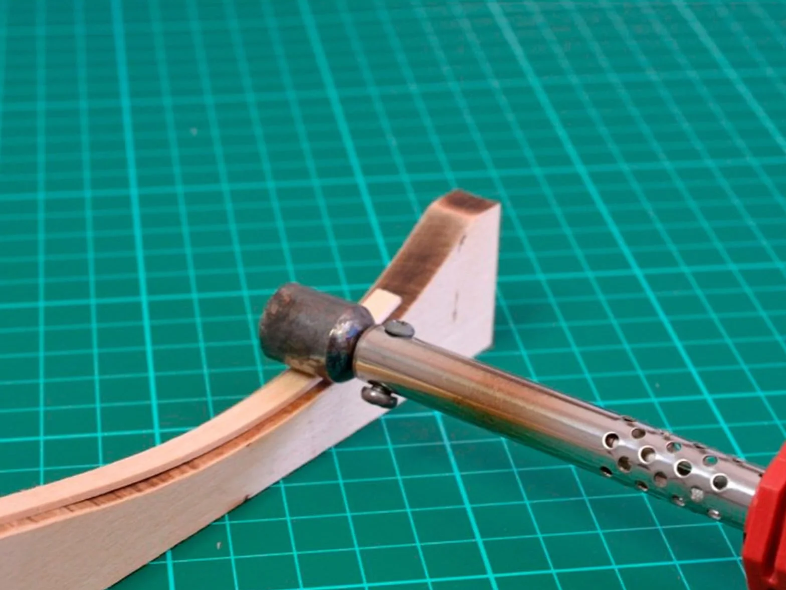Artesanía Latina - Colla elettrica per Pistoni Modello - Modello 27074-1 - Set di Attrezzi per modellismo da assemblare