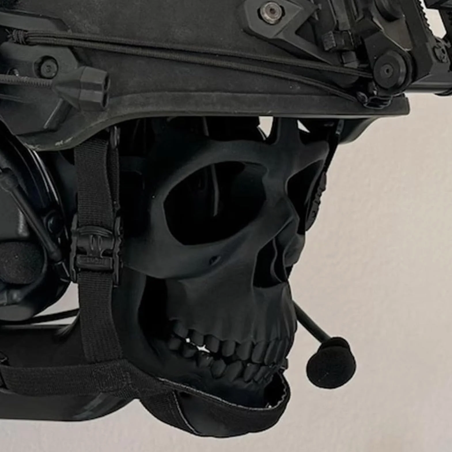Supporto per casco a forma di teschio, supporto da parete per casco da moto, espositore creativo per casco da moto, decorazione domestica, accessori per moto