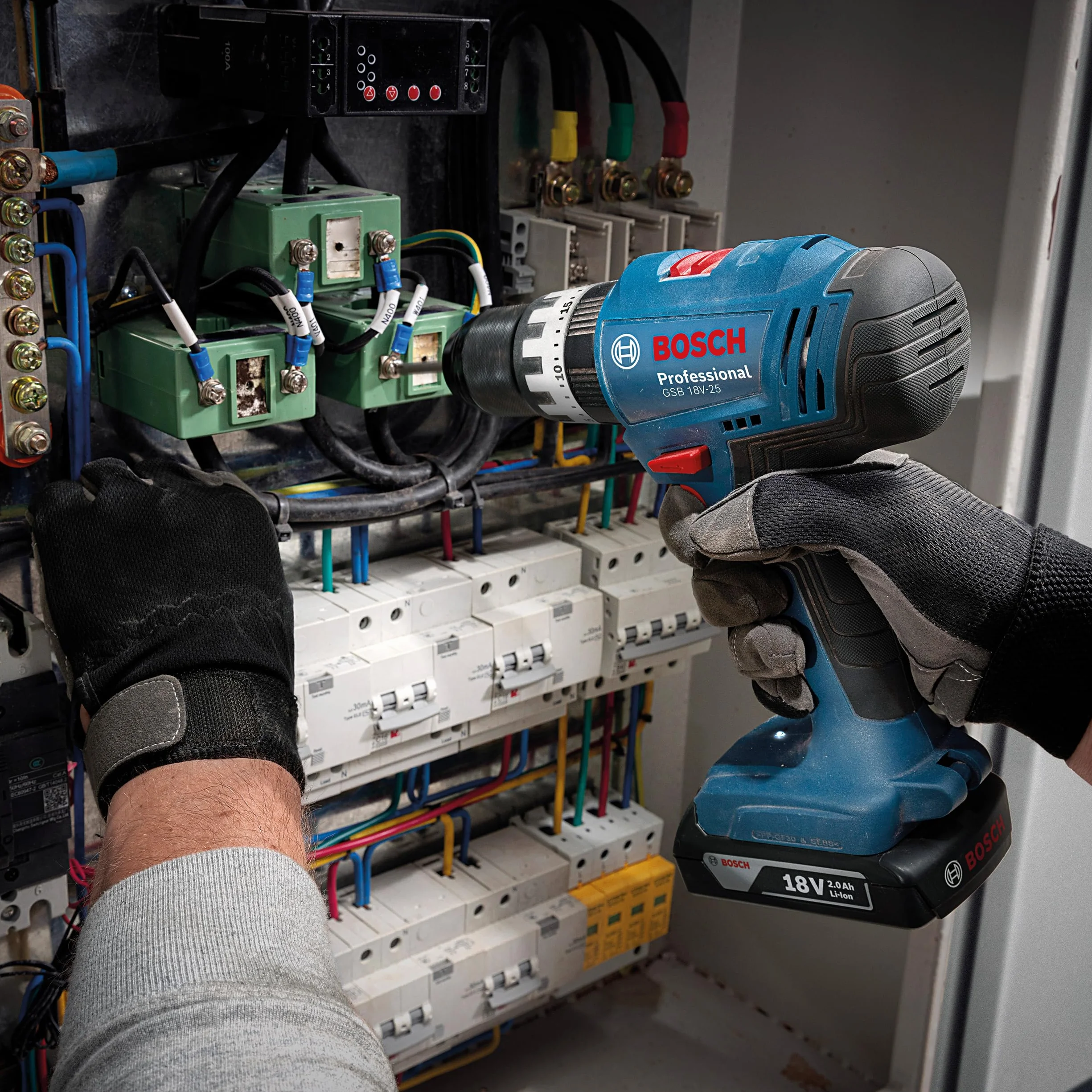 Bosch Professional 18V System Trapano-avvitatore con percussione a batteria GSB 18V-25 (Ø vite max. 10 mm)