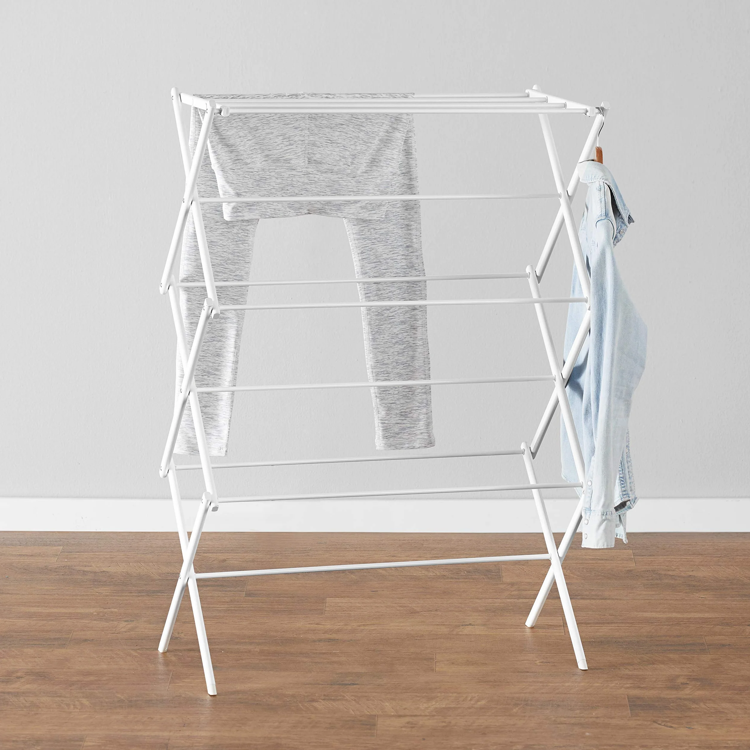 Amazon Basics Stendibiancheria pieghevole, 14.5" D x 29.5" W x 41.8" H, bianco.