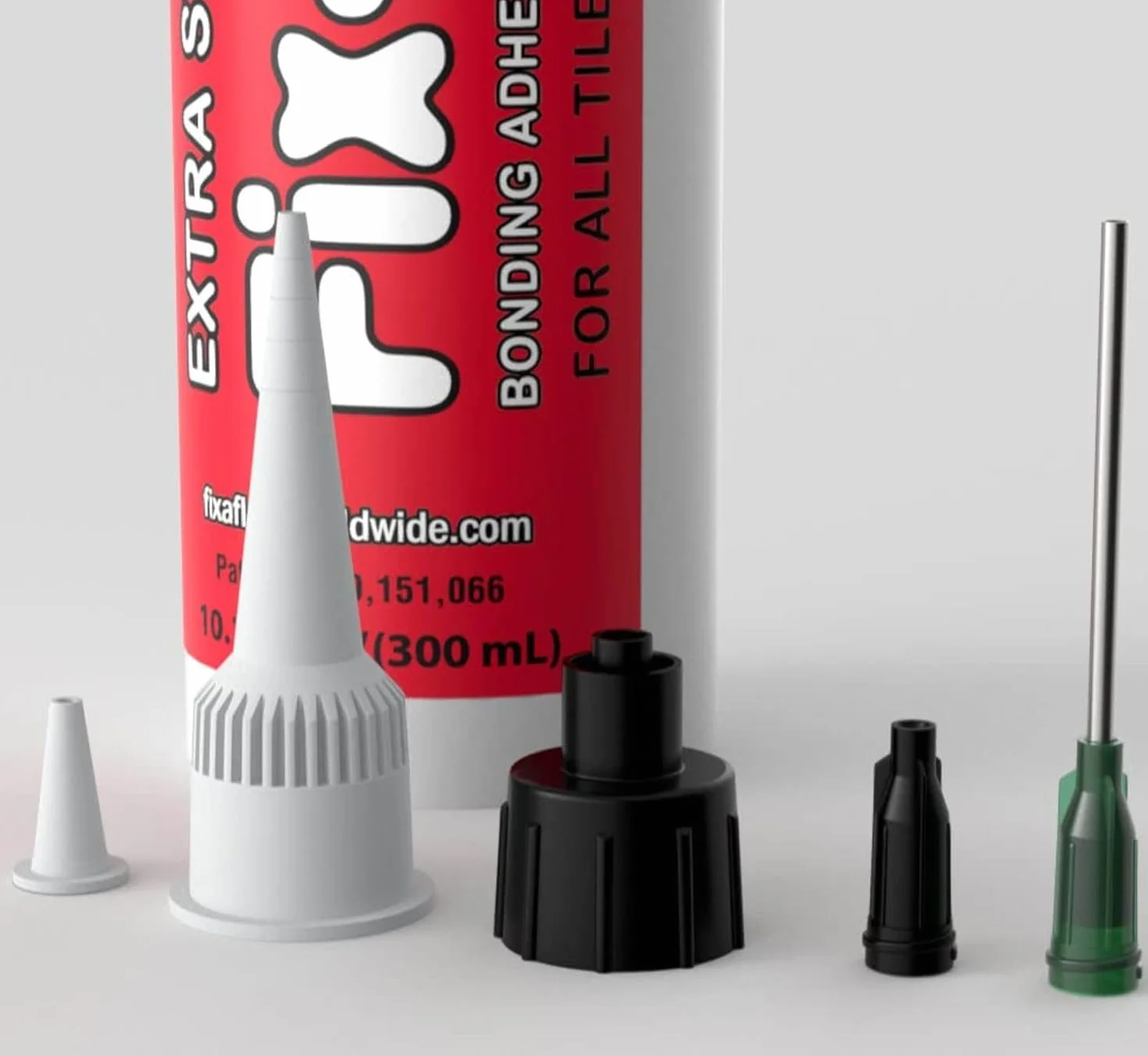 L'originale iniettore per micro siringa Fix-A-Floor per riparazione piastrelle sciolte e cave, confezione da 2. L'iniettore di micro siringa deve essere utilizzato solo in linee di malta inferiori a