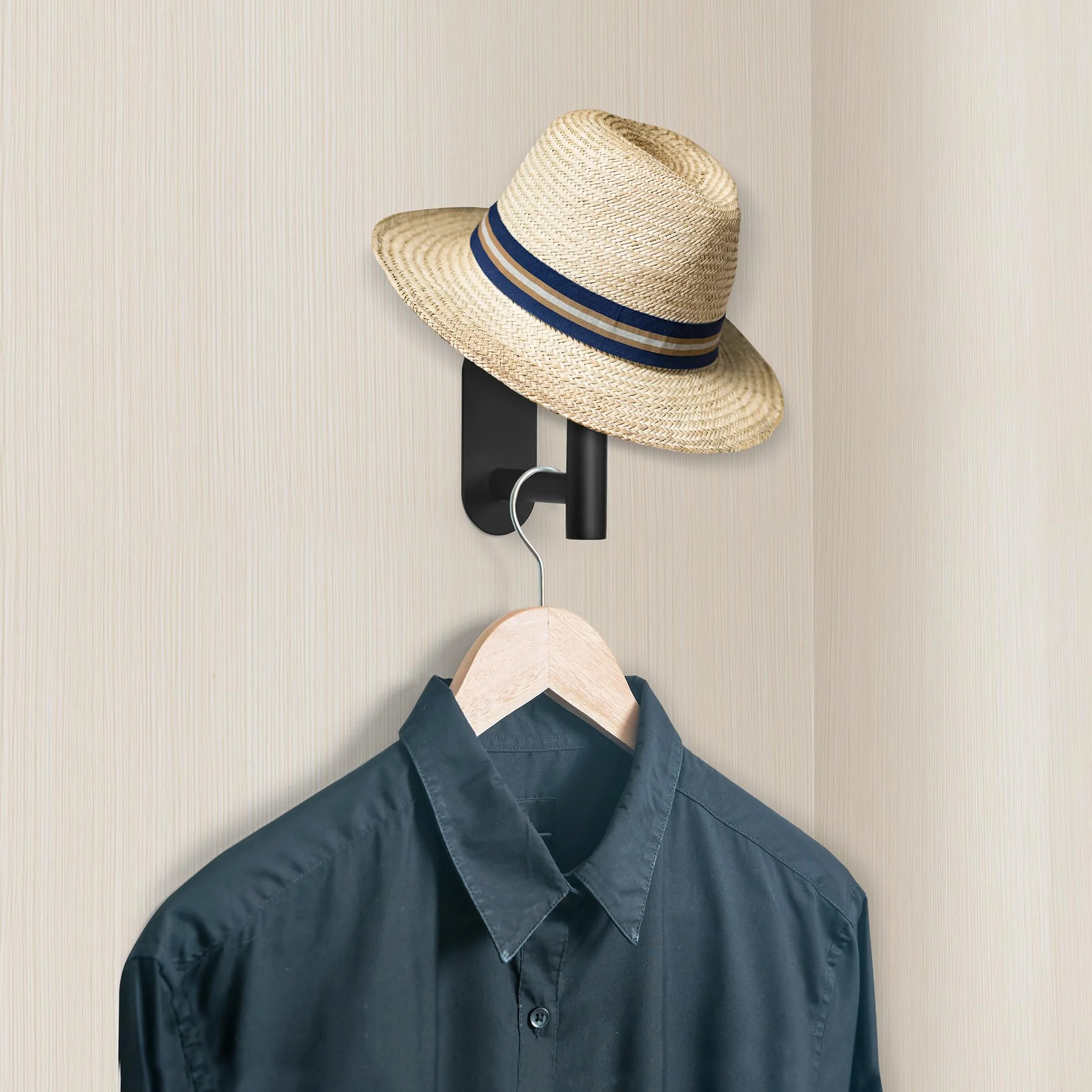 Winter Shore Porta Cappelli da Parete [Confezione da 2] Appendi Cappelli in Acciaio Inox Adesivi - Espositore Cappelli a Sfera per Camera da Letto, Cabina Armadio o Spogliatoio - Finitura Nero Opaco
