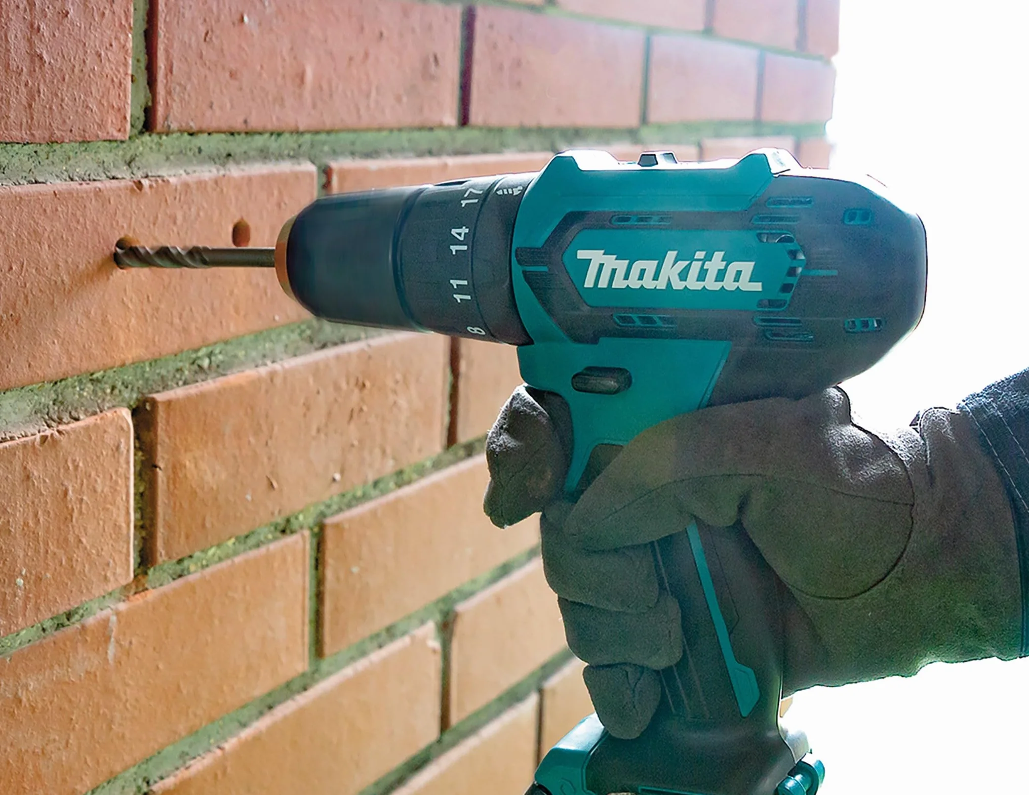 Makita HP333DSAX, trapano a percussione a batteria 12V max./2,0 Ah, 2 batterie + caricabatterie in valigetta