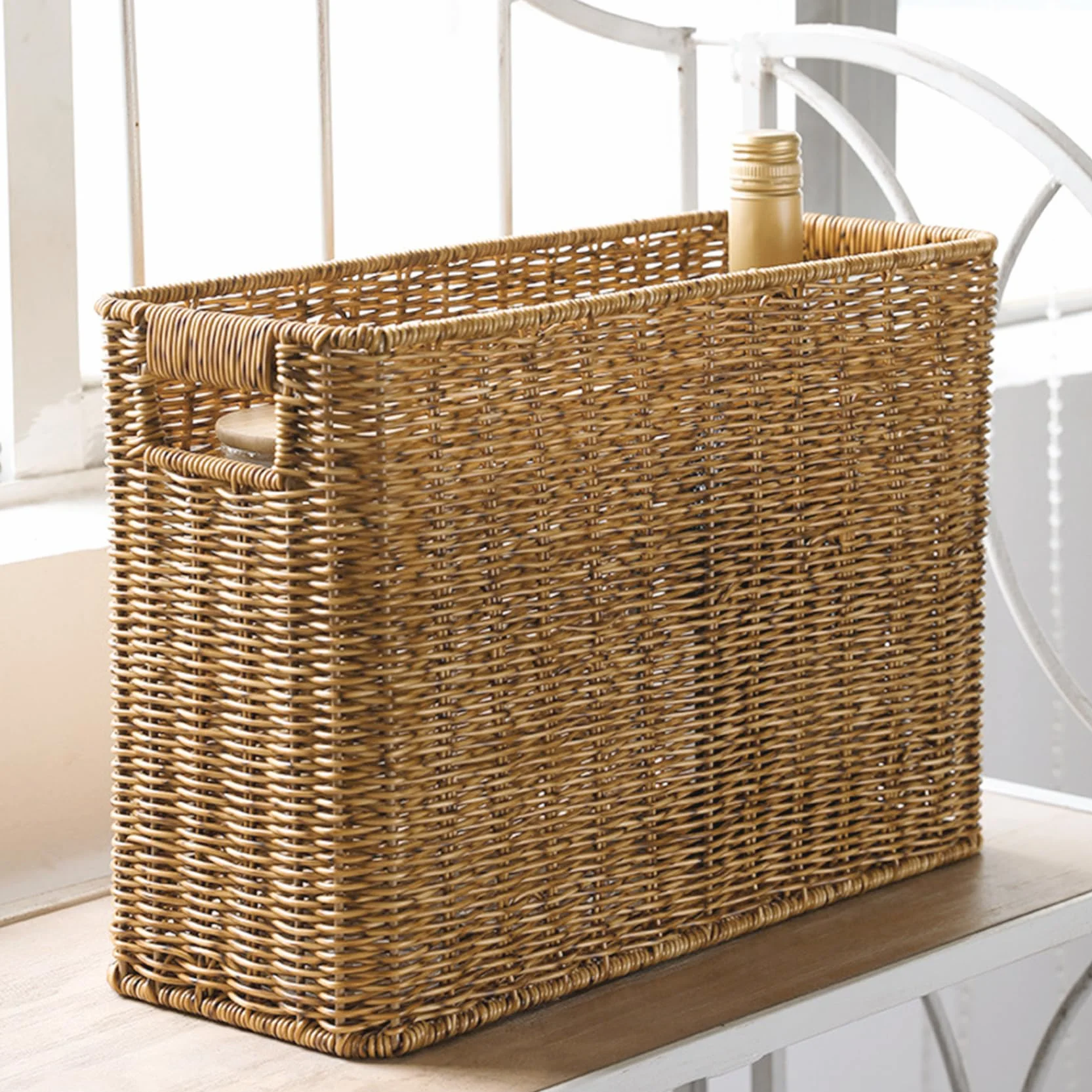 Portariviste, Portariviste in Rattan Intrecciato 15x10, 2x5, 9 Pollici con Manici, Cestino Portaoggetti Rettangolare per Giornali, Bottiglie, Giocattoli, Scrivania da Ufficio, Marrone Chiaro
