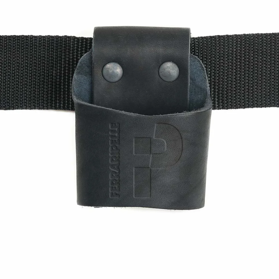 Porta Martello - in Vero Cuoio, Colore Nero, Rivetti Bruniti, Cintura Inclusa