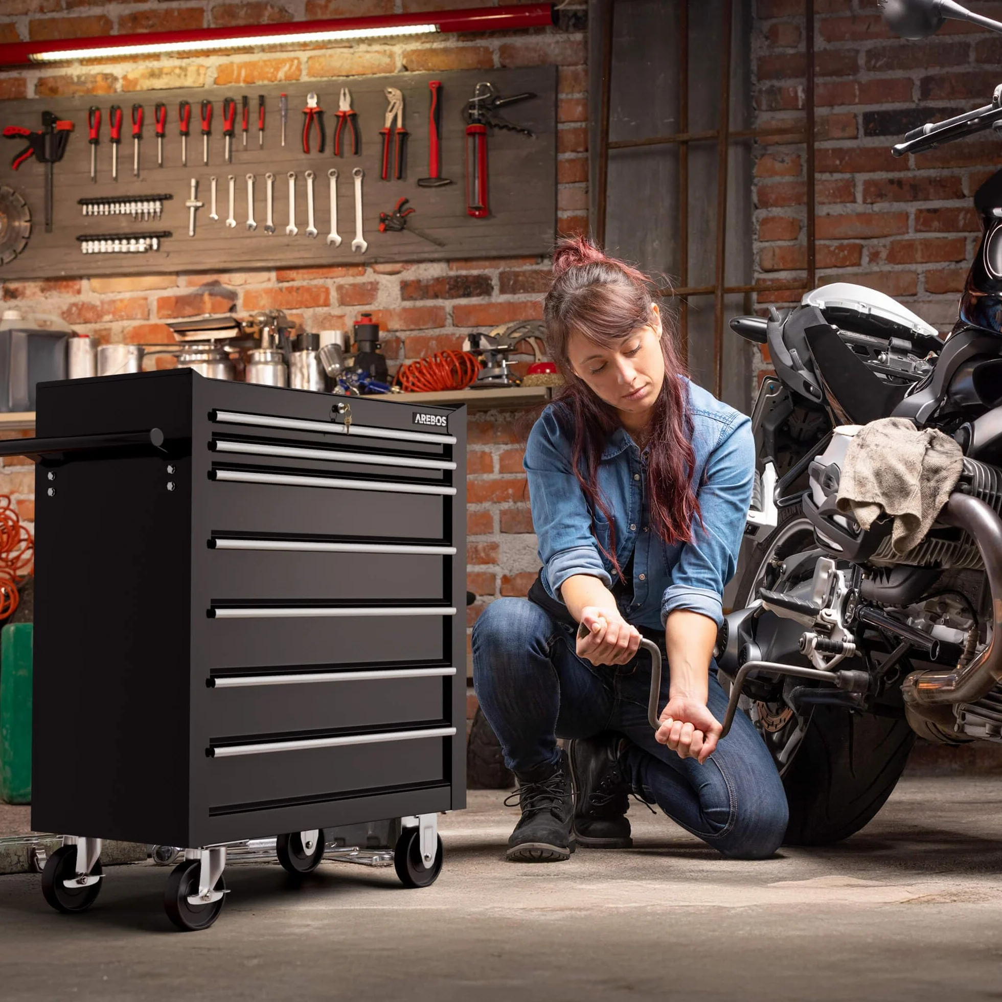 AREBOS carrello da officina con 7 scomparti | centrale chiudibile a chiave | rivestimento antiscivolo | ruote con Freno di stazionamento | massiccia metallo | Nero