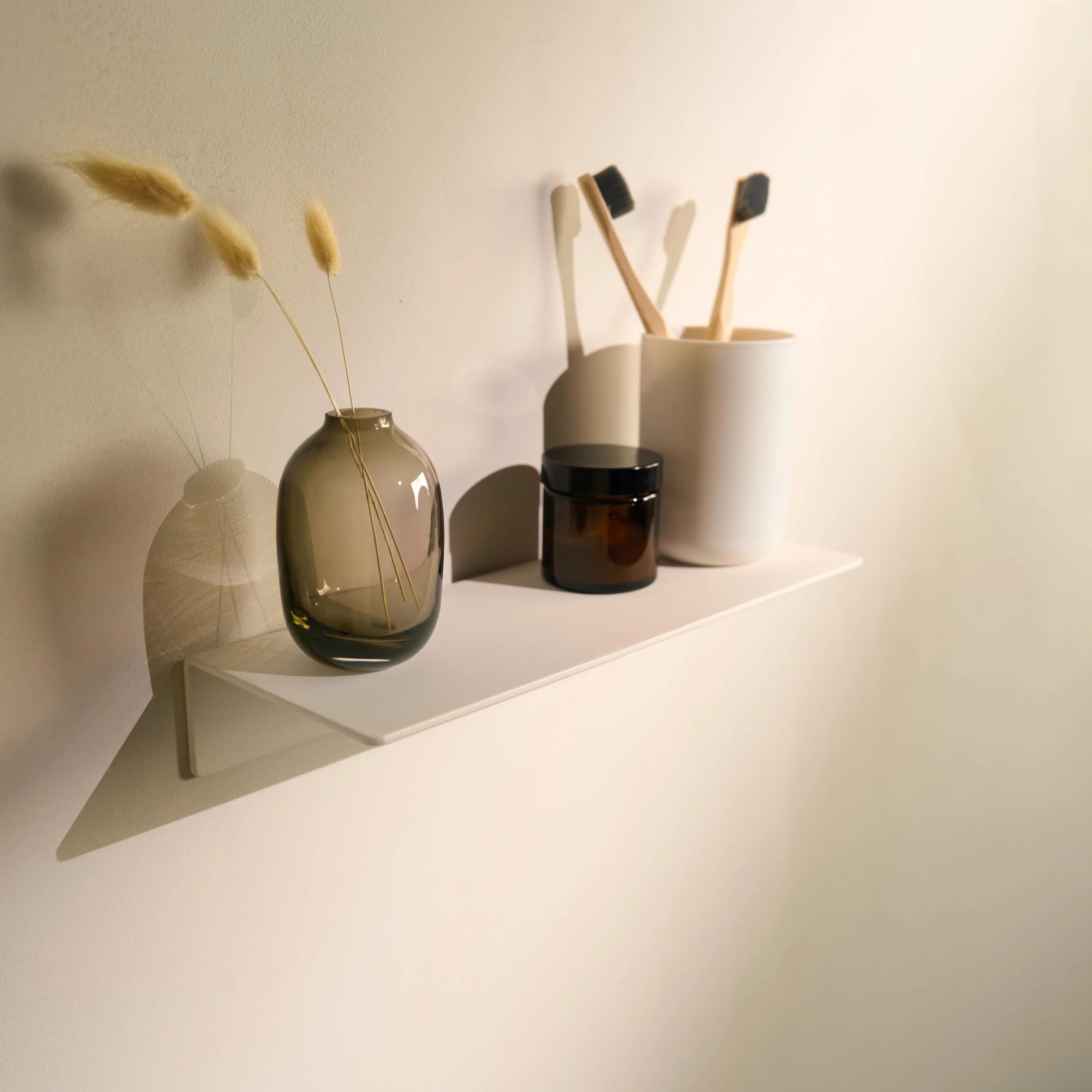 Design Amburgo | Mensola da bagno | Ripiano senza forare (Bianco satinato, 30 cm)