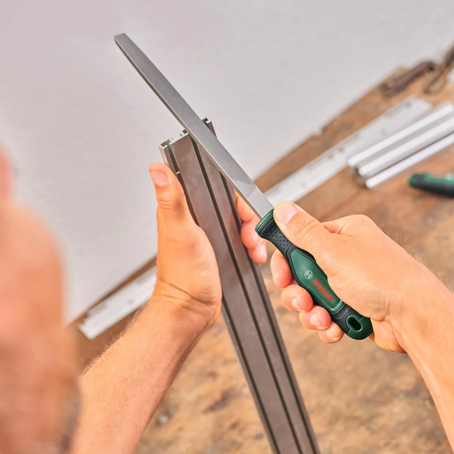 Bosch set di lime 5 pz. (robusto set di lime in metallo, contenente lime rotonde/semiarr./piatte/triang./quadrate; in acciaio al carbonio duro; lungh. stelo 200 mm; taglio medio 2; Softgrip)