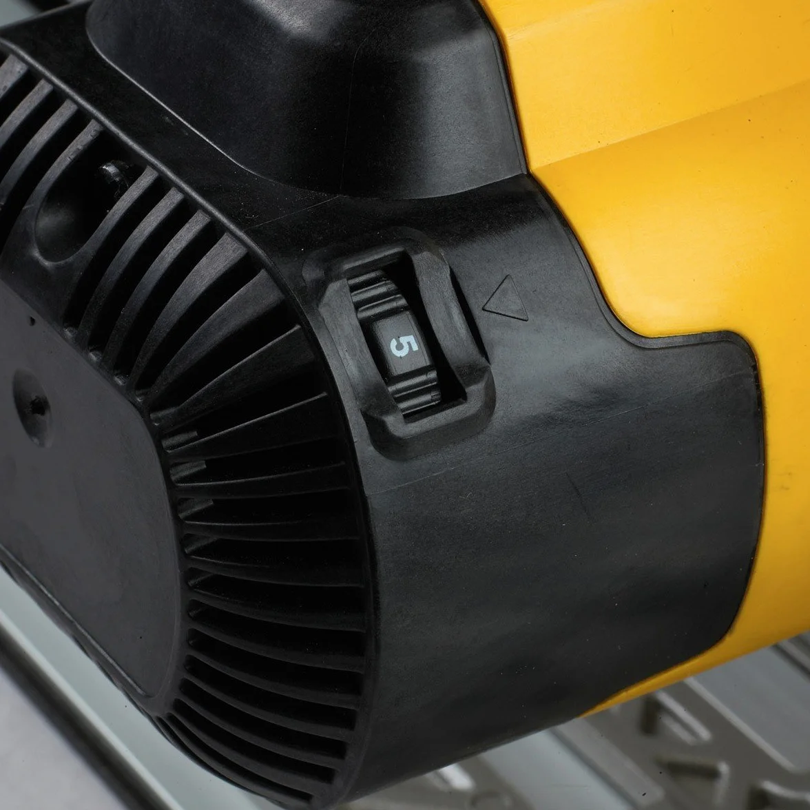 DEWALT Sega ad Affondamento 165mm 1300W DWS520KT-QS