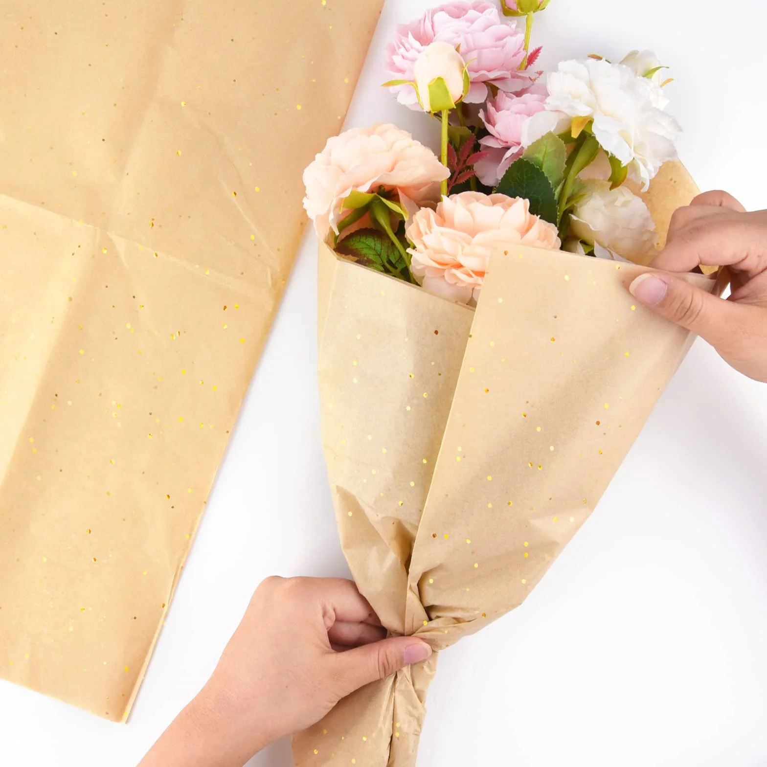 ASTARON Carta Velina Glitterata per Incartare 50x66cm, Carta Glitterata Fogli di Carta Velina Marrone per Confezioni Bouquet Natale Compleanno Confezioni Regalo Artigianato Forniture 10 Fogli