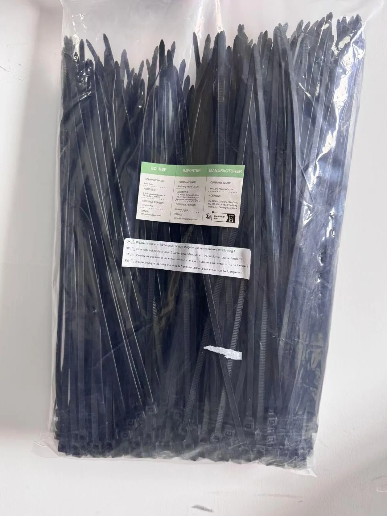 XINGO Confezione da 1000 Nere Fascette plastica di Qualità per Uso Industriale, 300 mm x 4,8mm, Fascette in Plastica Regolabili Multiuso per Uso Interno ed Esterno