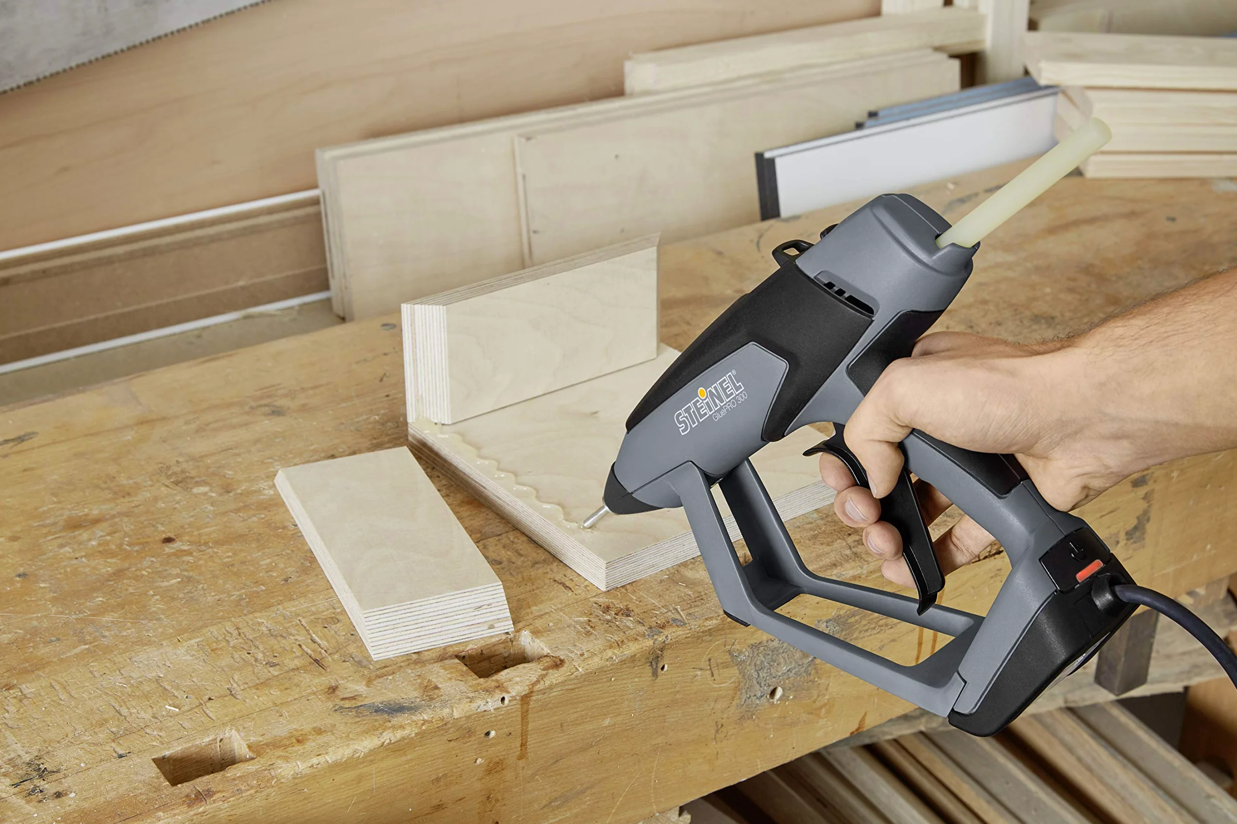 Steinel GluePRO 300 Pistola per colla professionale, pistola per colla a caldo a controllo elettronico, ugelli intercambiabili