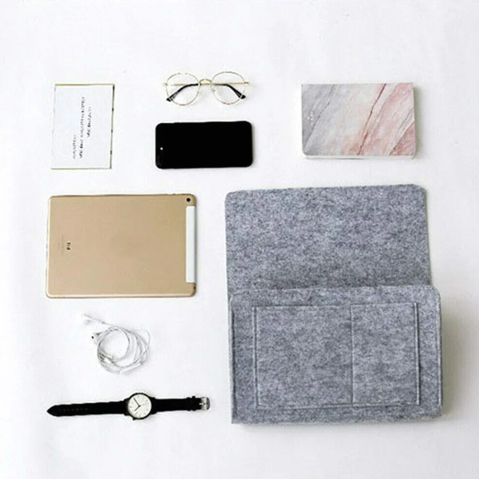Comodino Feltro Storage Bag con Tasche Letto Divano Scrivania Appeso Organizzatore per Telefono Riviste Tablet Telecomandi