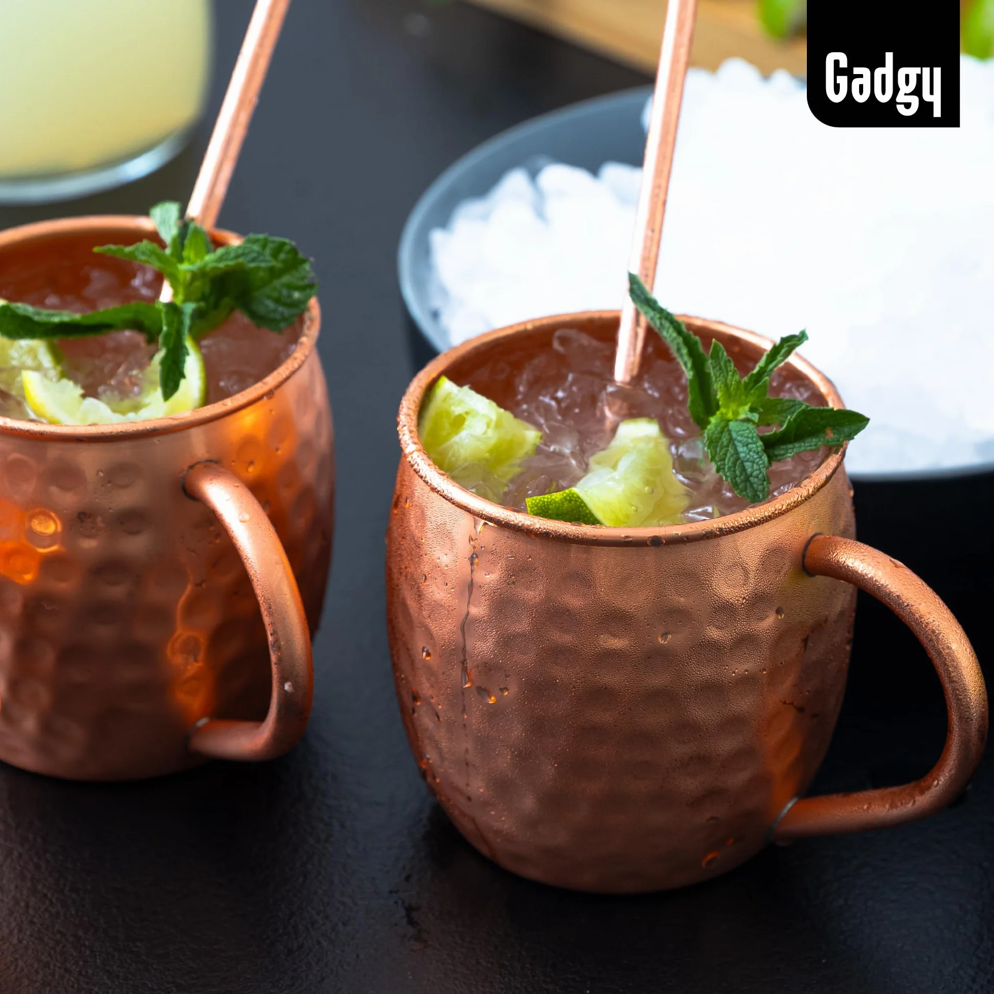 Set Moscow Mule in Rame – 2 Tazze Cocktail Fatte a Mano con Cannucce & Misurino – Bicchieri per Cocktail e Bevande Ghiacciate