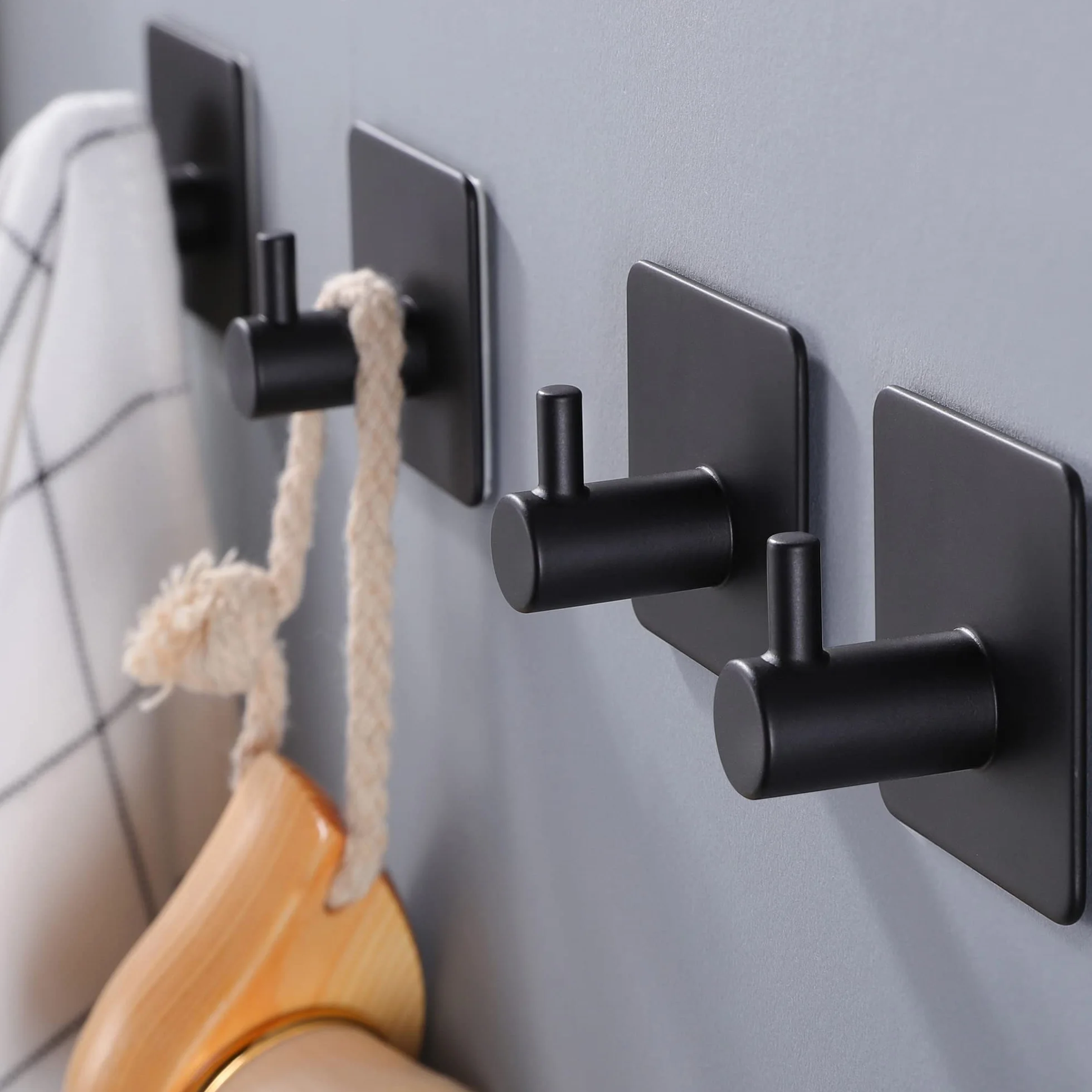 Ganci Adesivi Portasciugamani Senza Foratura Acciaio Inox per Cucina Bagno, 4 Pezzi, Nero