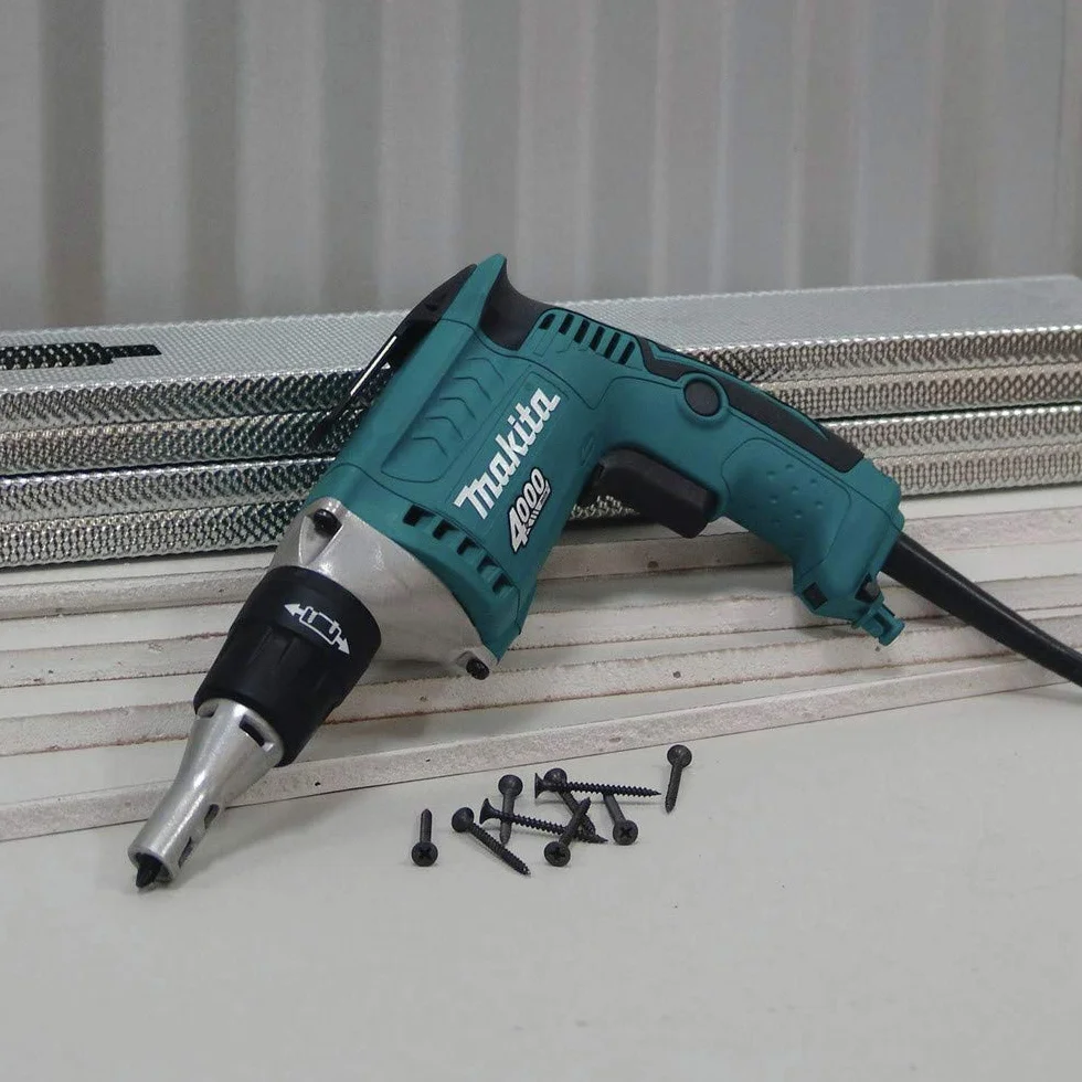 Makita FS4200 - Atornillador con tope profundidad 570W 4000 rpm 1.4 kg con luz