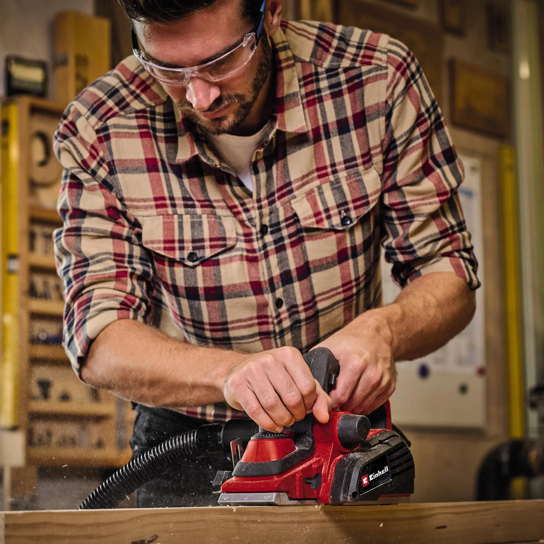 Einhell Pialletto elettrico TE-PL 920 (920 W, profondità di taglio max. 3,5 mm, grande albero della lama, pattino di parcheggio, incl. guida parallela, adattatore aspirazione e 2 lame reversibili TCT)