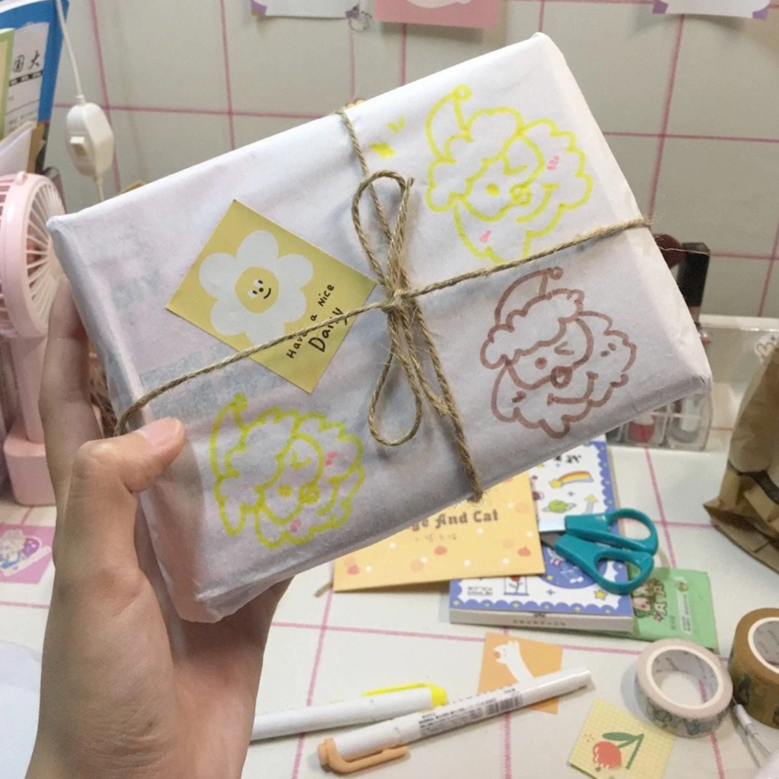 Kesote 100 Fogli di Carta Velina Colorata di 20 Colori Carta di Velina da Imballaggio Carta Riutilizzabile per Confezioni Regalo Riempitivi per Scatole, 35 X 50CM