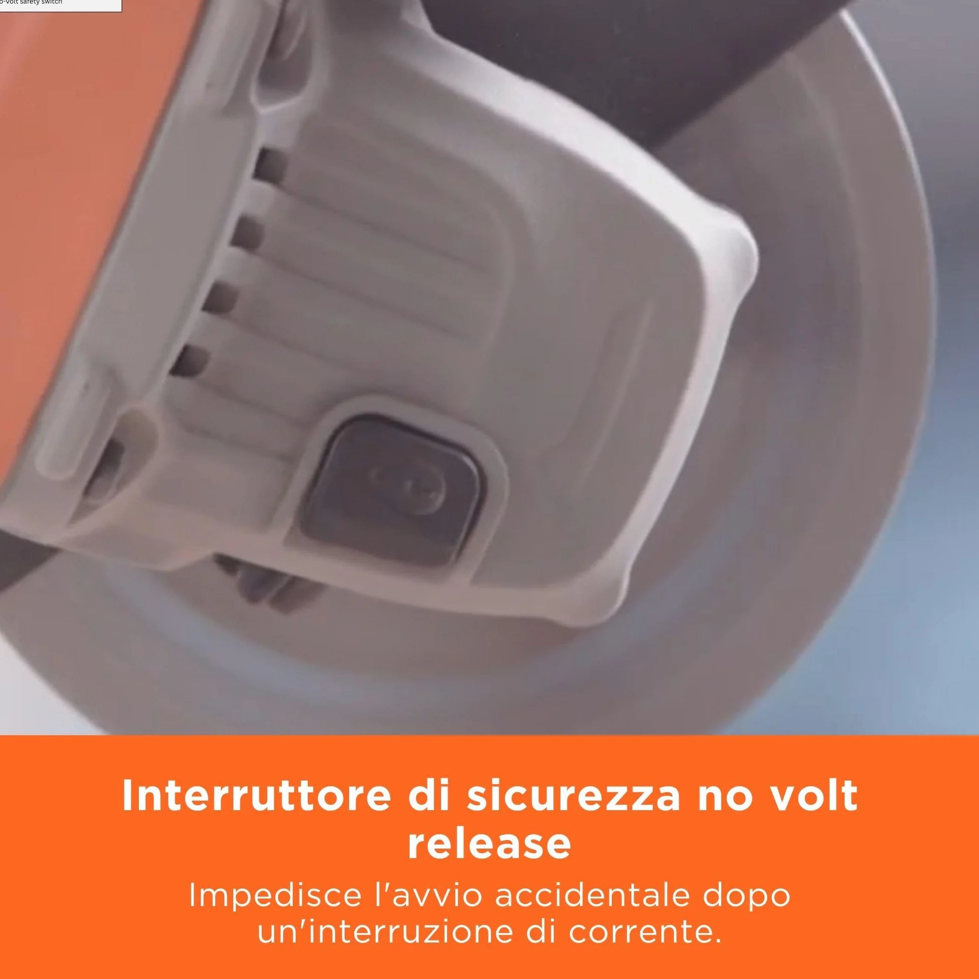 BLACK+DECKER Smerigliatrice angolare a filo da 710W, 15 mm, BEG010-QS