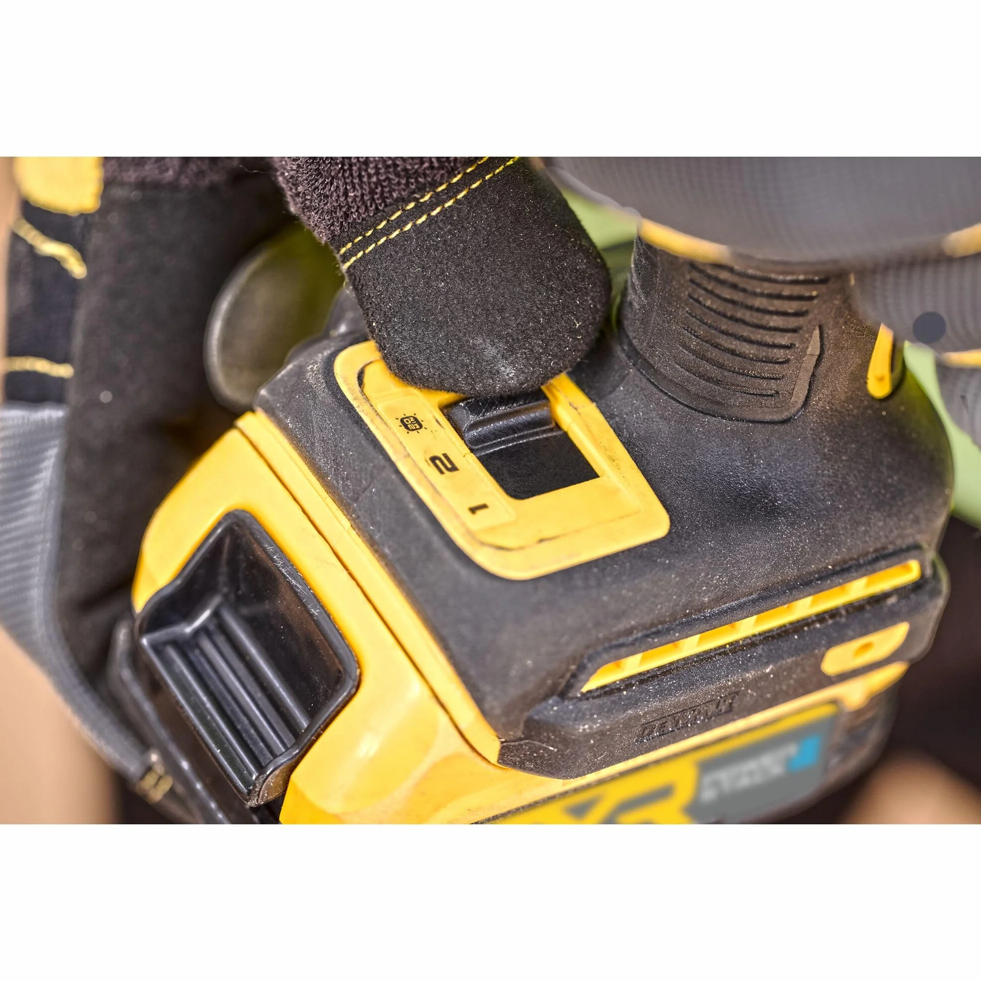 DEWALT DCF870N-XJ Avvitatore a percussione (batteria) senza batteria senza ricaricatore Motore senza spazzole