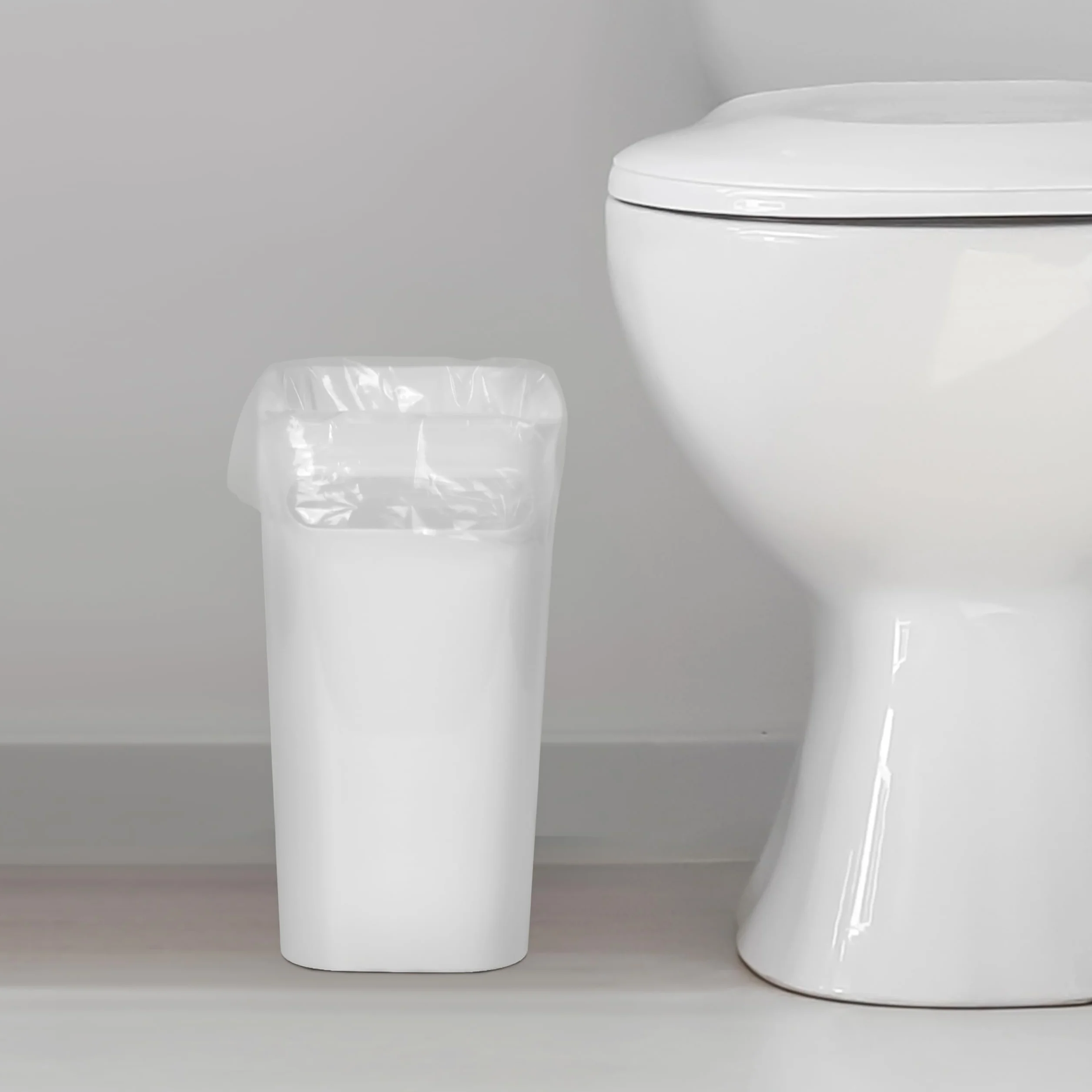 Winter Shore Bidone Pattumiera Bianco 6 l (4 Pezzi) - Cestino Piccolo Plastica con Maniglie Integrate - Cestino Bagno, Camera da Letto, Salotto, sotto Scrivania, Ufficio, Cameretta, Cucina