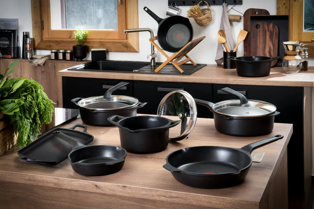 Lagostina Aroma Padella Antiaderente, in Alluminio Pressofuso Ø 20 cm, Induzione, Gas e Forno, Rivestimento Titanium Per Mantenere il Calore