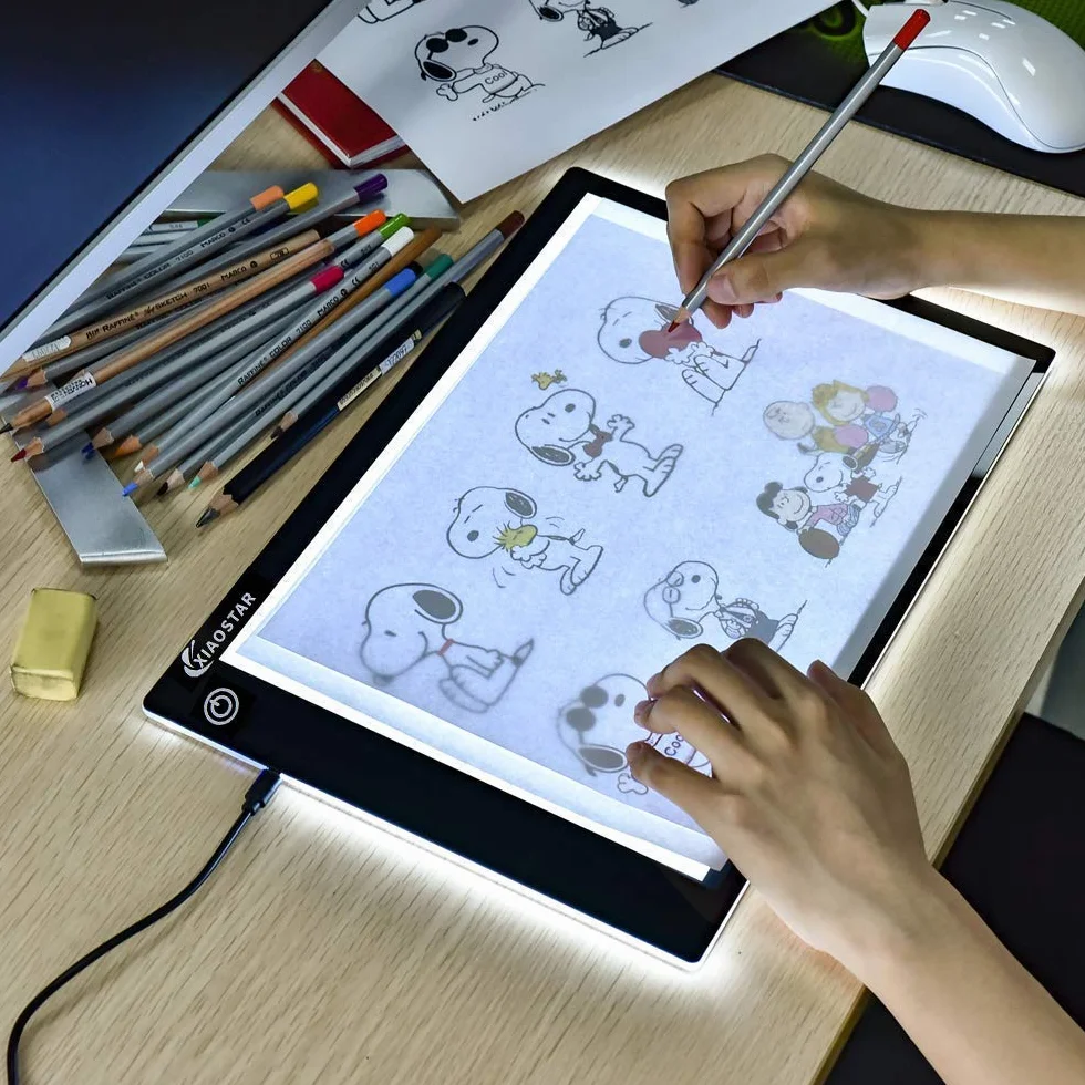 XIAOSTAR A4 LED Tavoletta Luminosa Copia Board Super Sottile Light Box Disegno Pad Tavolo Tracciante Cavo Type-c interfaccia Luminosità Regolabile per Artisti .Senza penna（Pacchetto Regalo ）