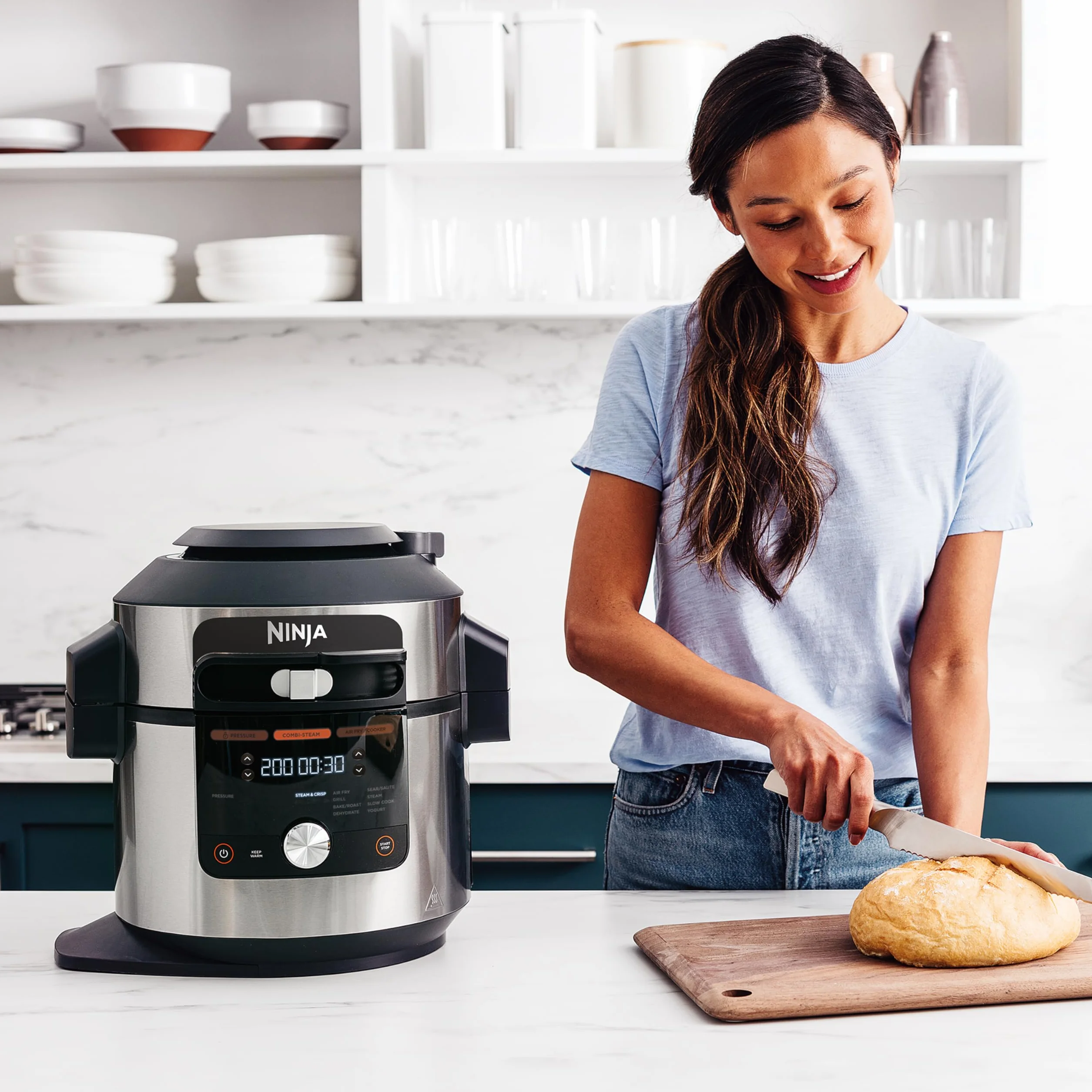 Ninja Foodi MAX Multicooker, Coperchio SmartLid, 12 Funzioni, Cottura Intelligente, 7.5L, Pentola a Pressione, Friggitrice ad Aria, Cottura a Vapore, Lenta, Acciaio Inox, OL650EU