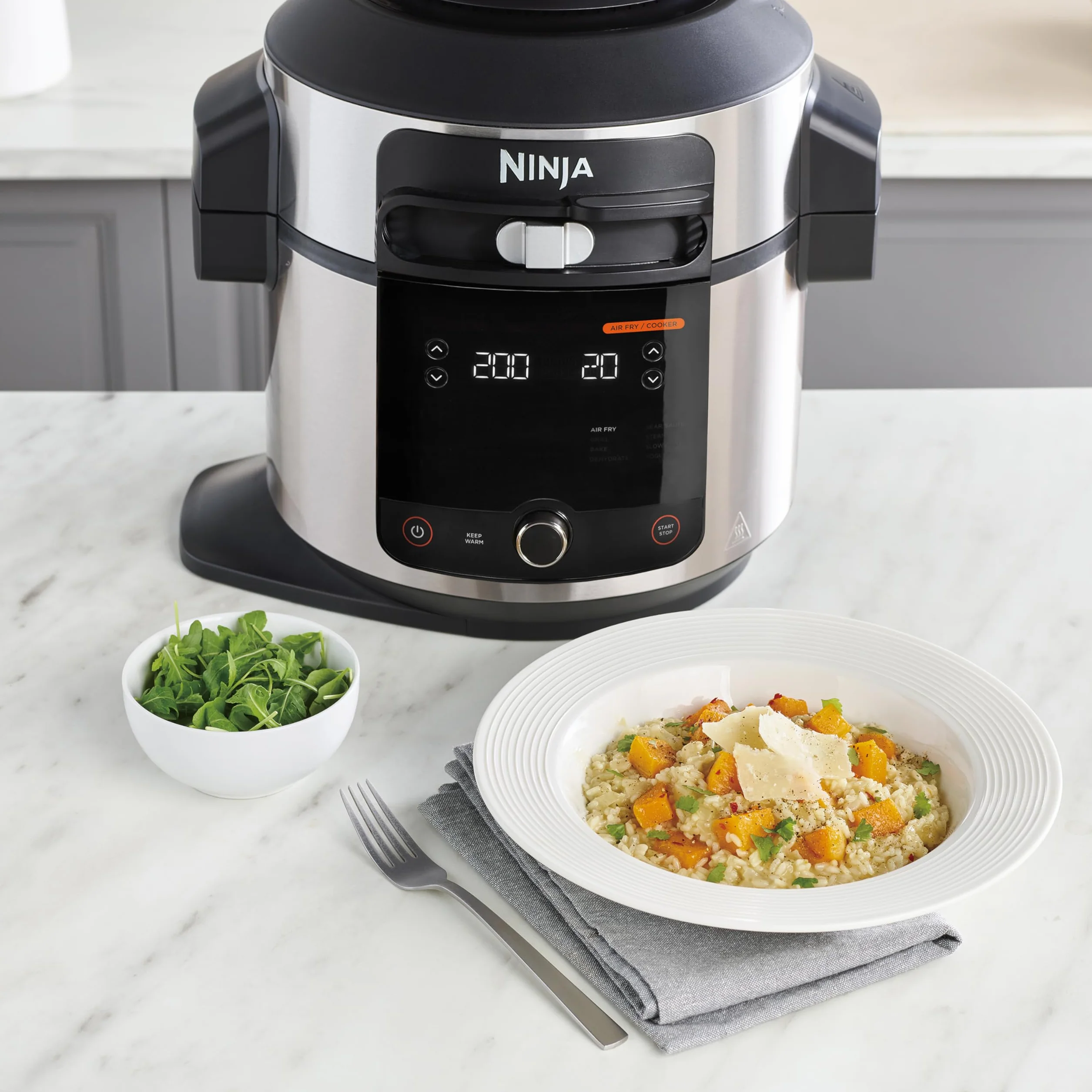 Ninja Foodi Multicooker con Coperchio SmartLid, 11 Funzioni di Cottura Intelligente, 6L, Pentola a Pressione, Friggitrice ad Aria, Cottura a Vapore, Lenta, al Forno, Griglia, Acciaio Inox, OL550EU
