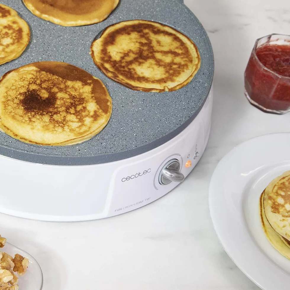 Cecotec Crepe Maker Fun Crepe stone Twin. Piastra Reversibile con Copertura Antiaderente RockStone, Termostato Regolabile, 30,5 cm di Diametro, Rullo e Spatola inclusi, 1200 W