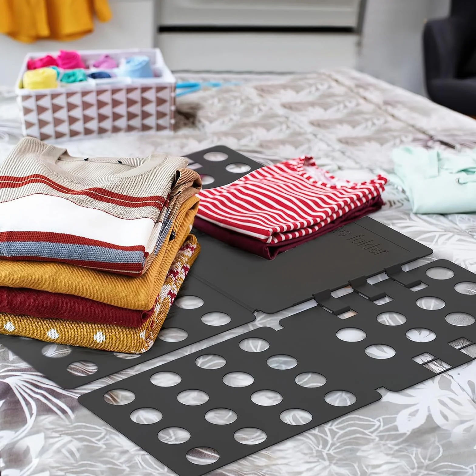 Shirene Piega Vestiti Indumenti,Camicie Cartella di Lavanderia Piega Magliette per Camicie Cartella di Lavanderia Facile e Veloce per Bambini e Adulti per Piegare Vestiti di Varie Dimensioni,Nero