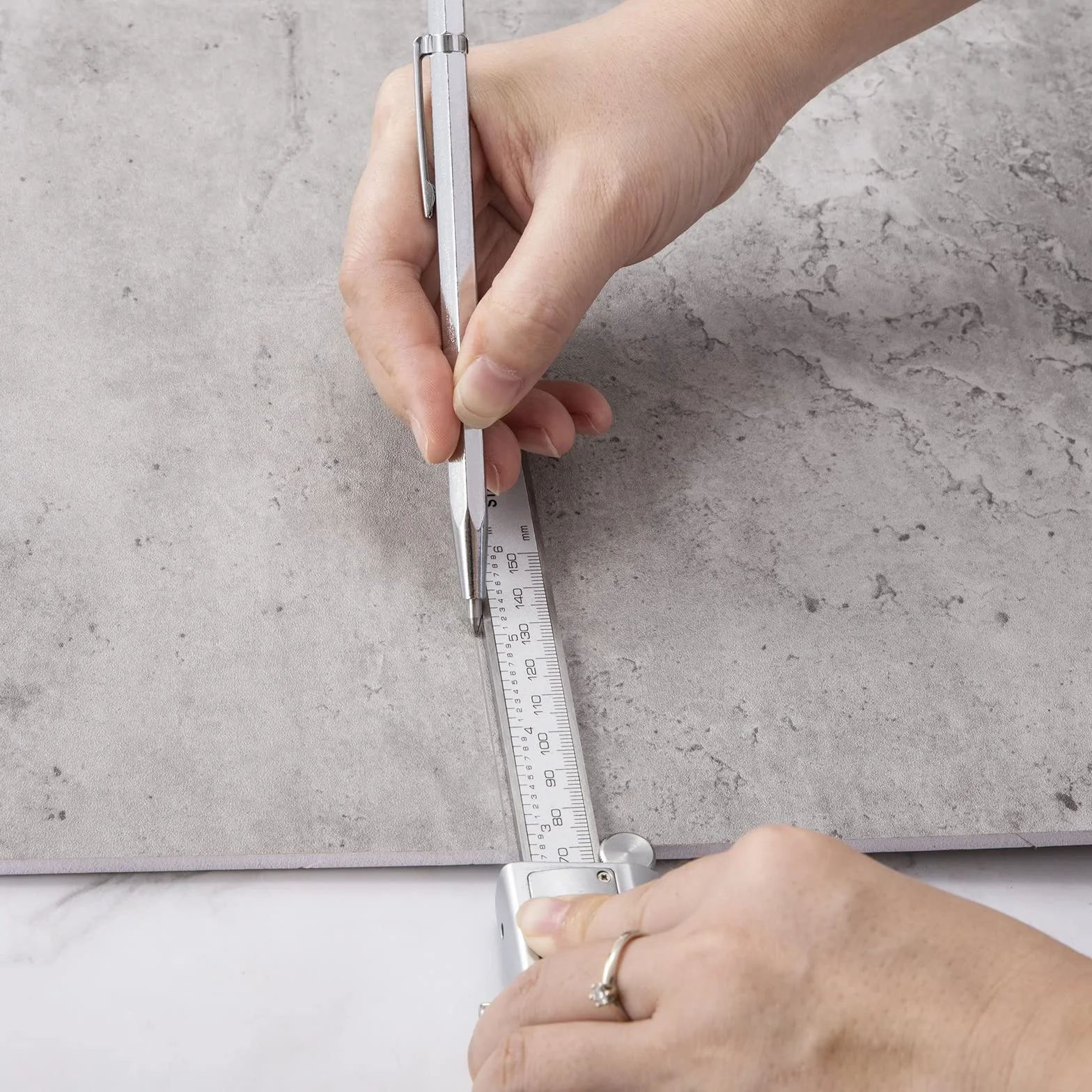 QIMEI-SHOP Penna Scriba in Metallo Strumento Penna Scriba in Carburo Di Tungsteno Punta Scriber Incisione per Metallo/Vetro/Plastica/Ceramica 4 pezzi