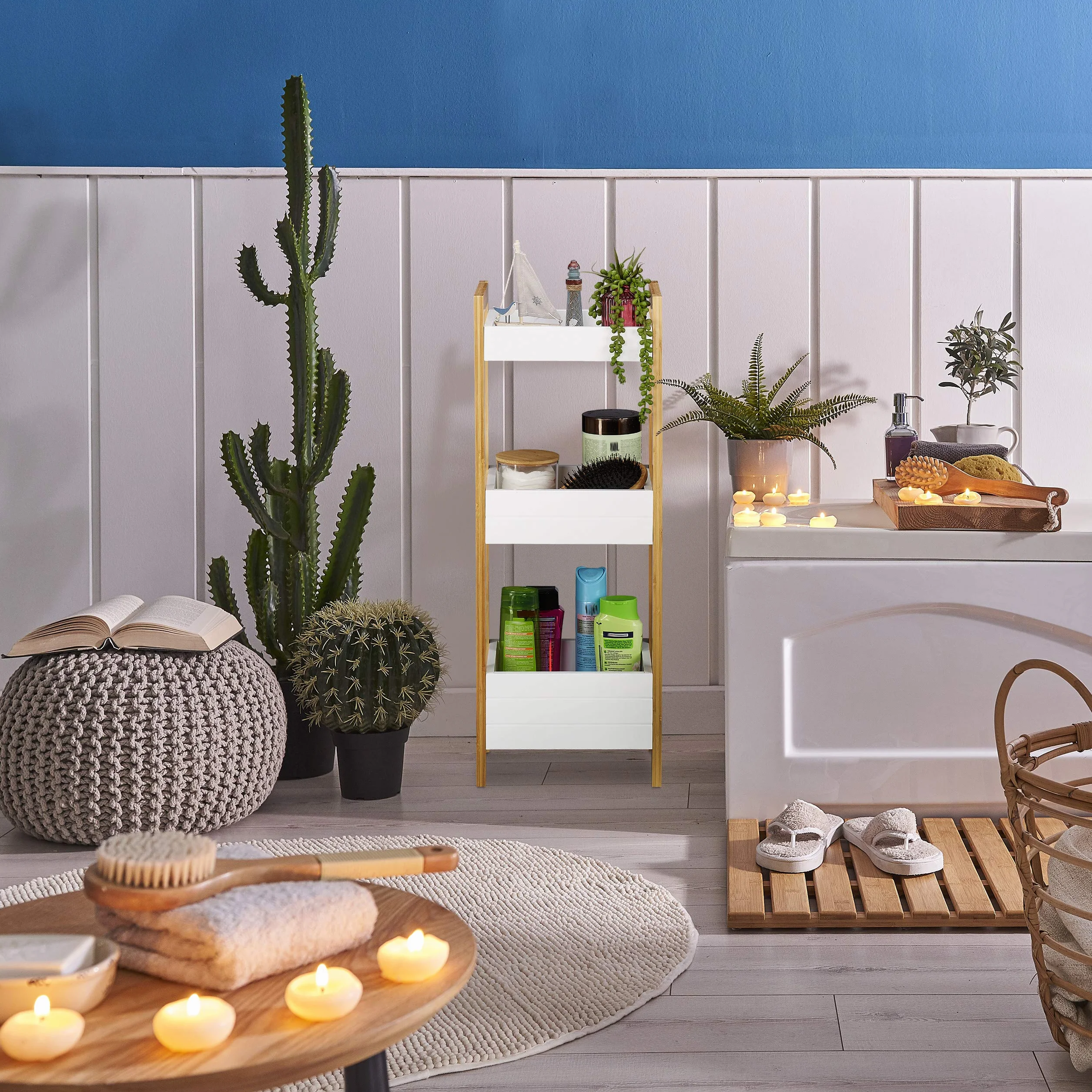 Relaxdays Scaffale Bagno con 3 Cesti, a Colonna in bambù e MDF, 74,5 x 28 x 20 cm, Mensole Salvaspazio, Naturale/Bianco