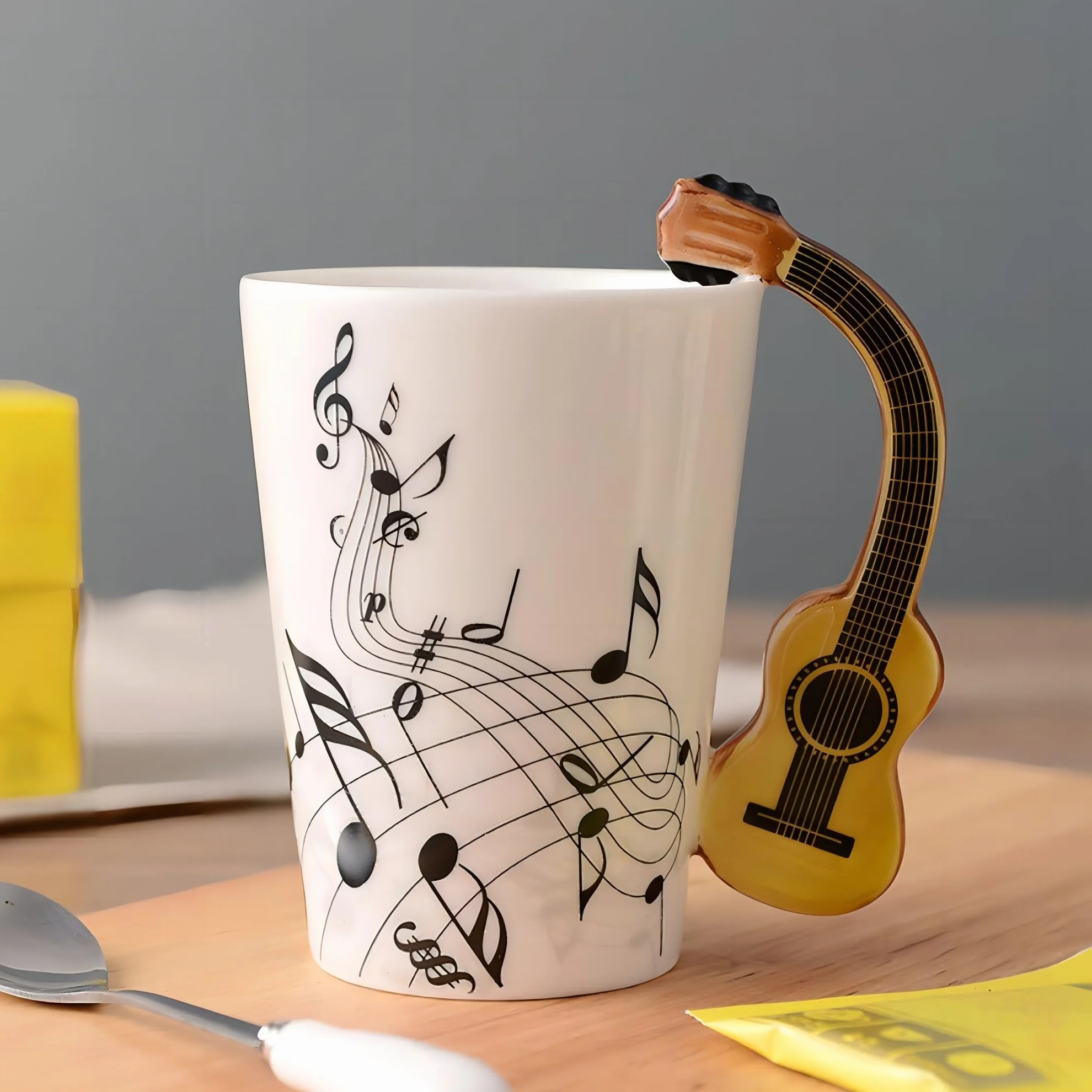 Ceramiczny kubek kreatywny 250 ml z uchwytem w kształcie gitary, na kawę, herbatę, mleko, pomysł na prezent (gitara drewniana)
