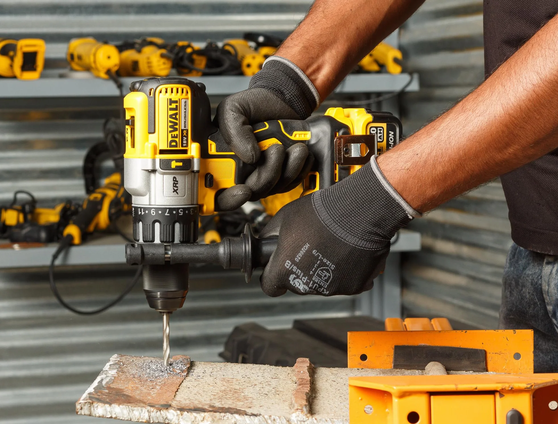 DeWalt DCD996NT-XJ Trapano con Percussione XRP 3 Velocità TSTAK Corpo Macchina Giallo Argento