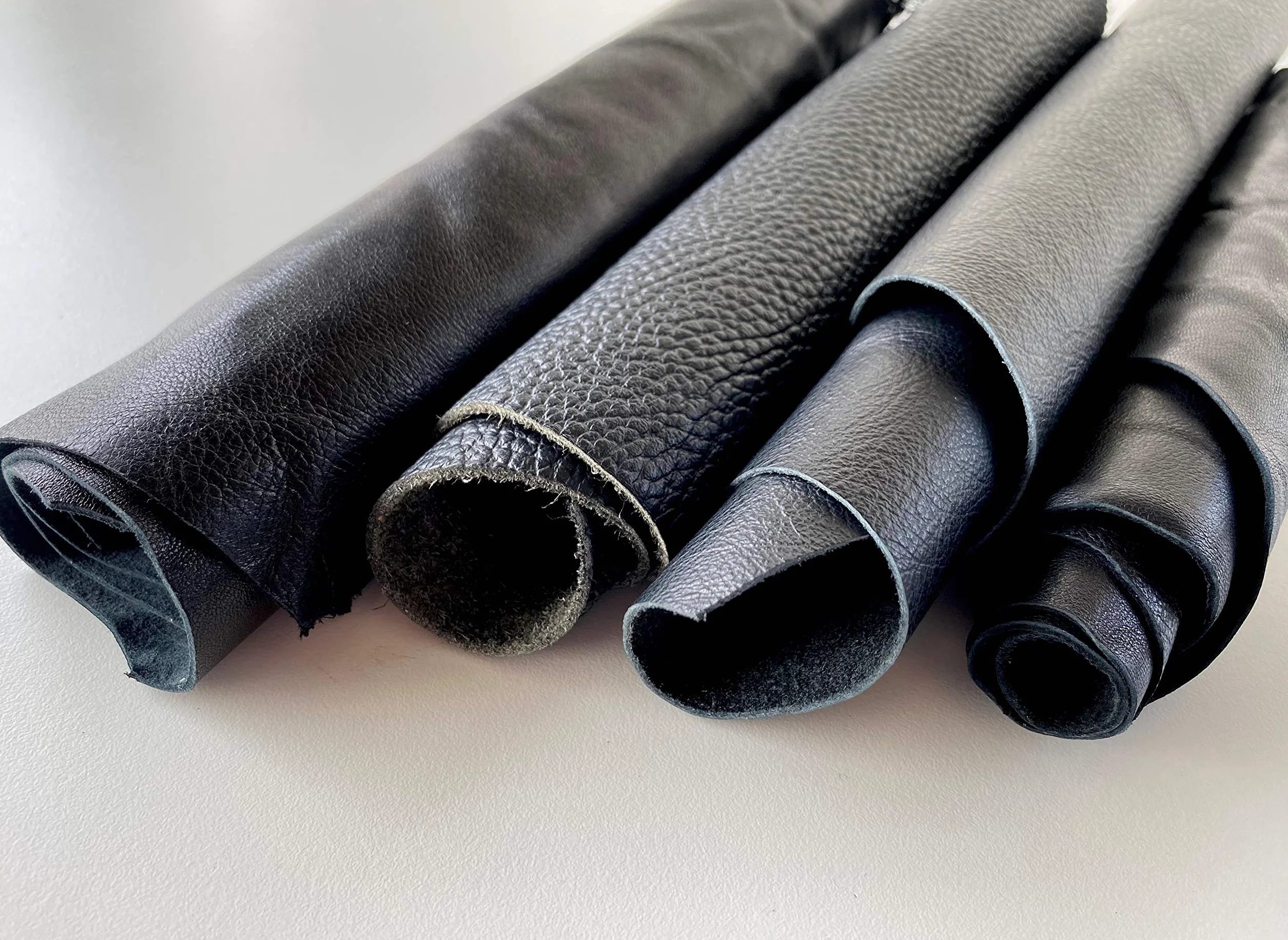 Ritagli di Vera Pelle IPEA 1 Kg Nero Made in Italy - Scampoli di Cuoio per Artigianato