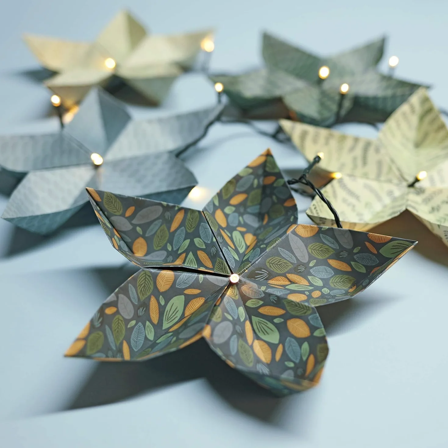 Clairefontaine 95351C Papier Origami 70g/m² 15x15cm 30 motivi colorati