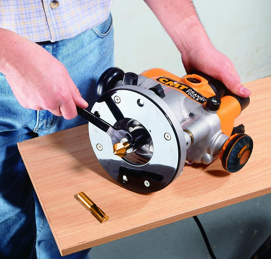 CMT Orange Tools CMT7E ELETTROFRESATRICE 2400W-230V CON PINZE D=8-12mm