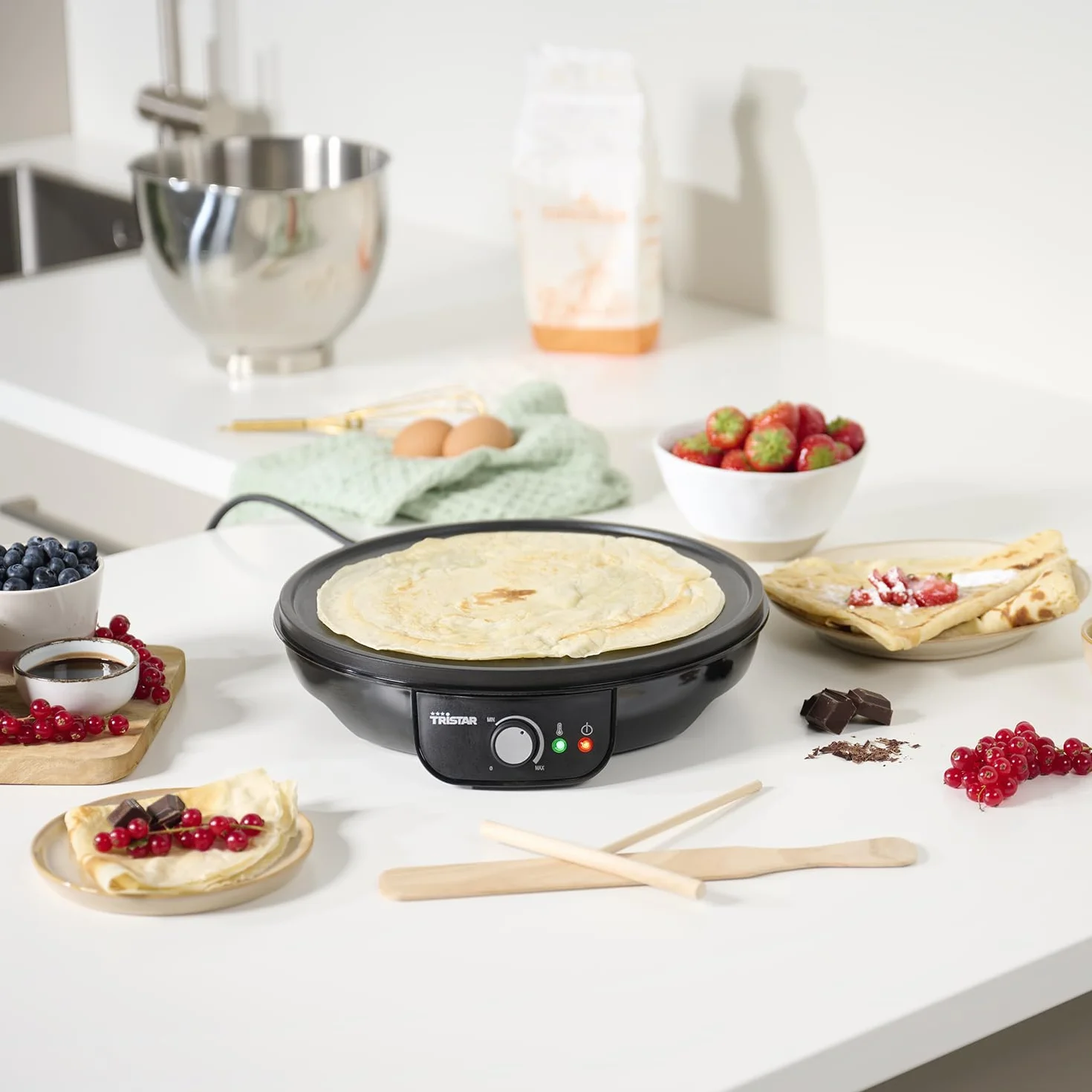 Tristar Piastra per Crepes BP-2637, Waffle e Piadine, 1000 watt, Diametro da 30 cm, Antiaderente