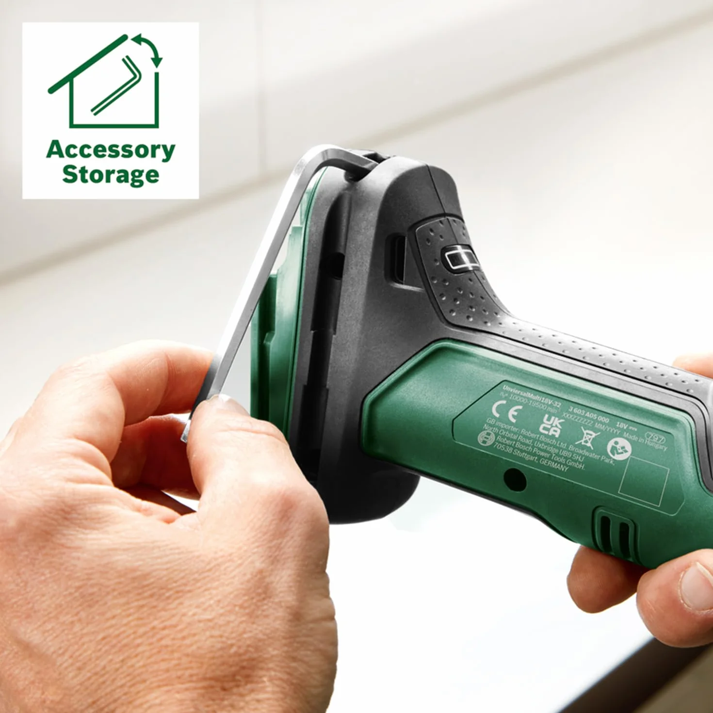 Bosch UniversalMulti 18V-32 utensile multifunzione a batteria 18V