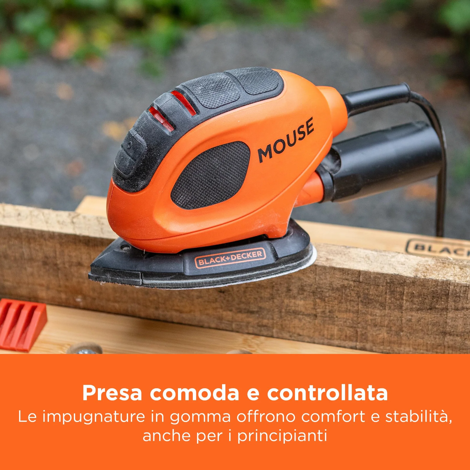 BLACK+DECKER BEW230BCA-QS Levigatrice compatta 55W con 10 accessori e borsa trasporto