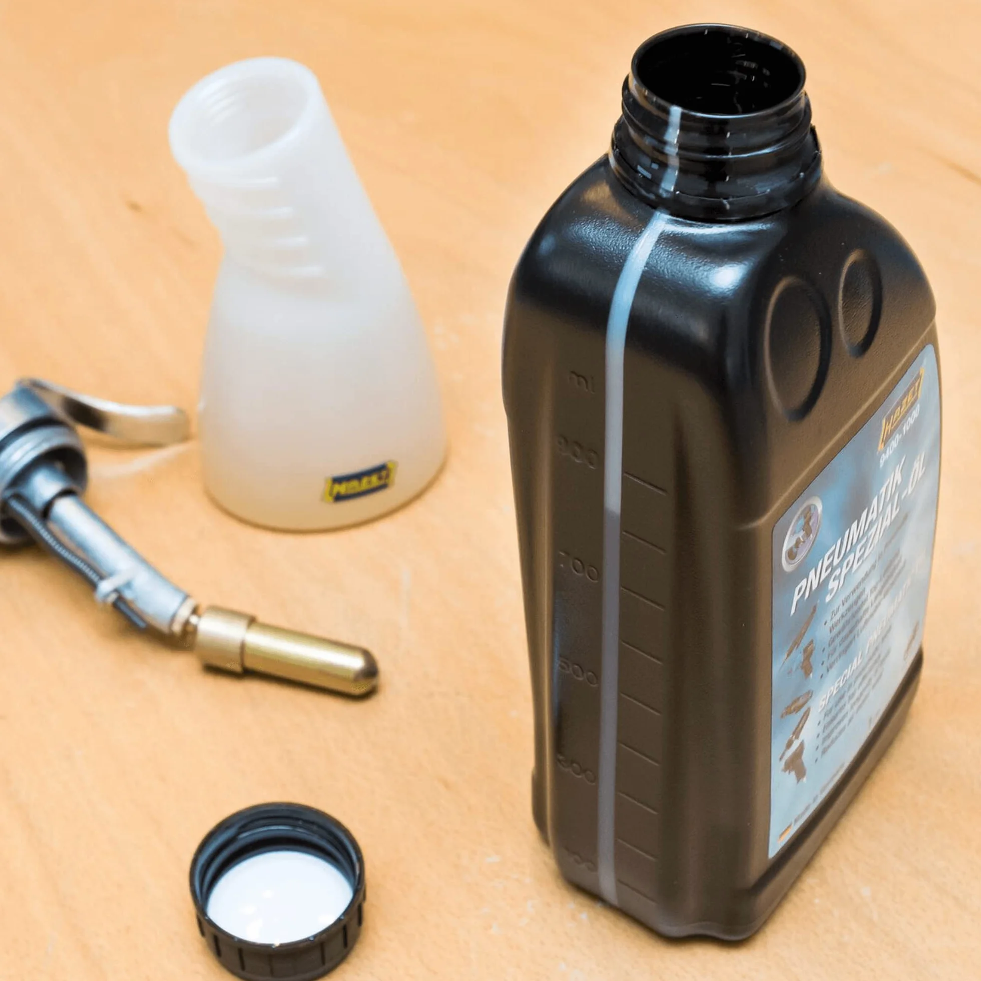 Hazet 9400-100 Olio Speciale Per Attrezzatura Pneumatica 100 Ml
